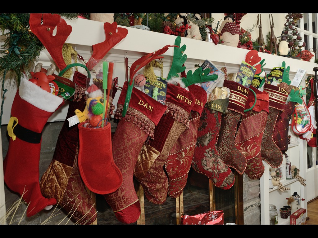 03-Christmas Folkins 2014