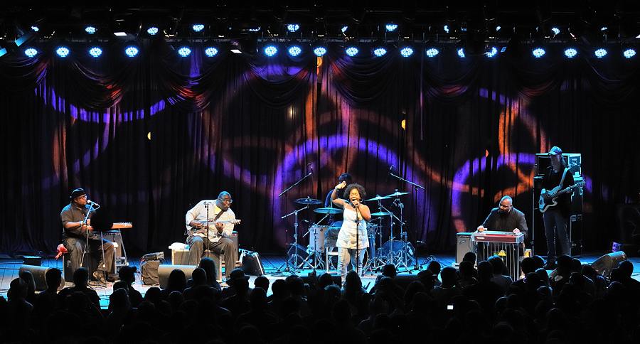 01-campbell-brothers-D30_5212