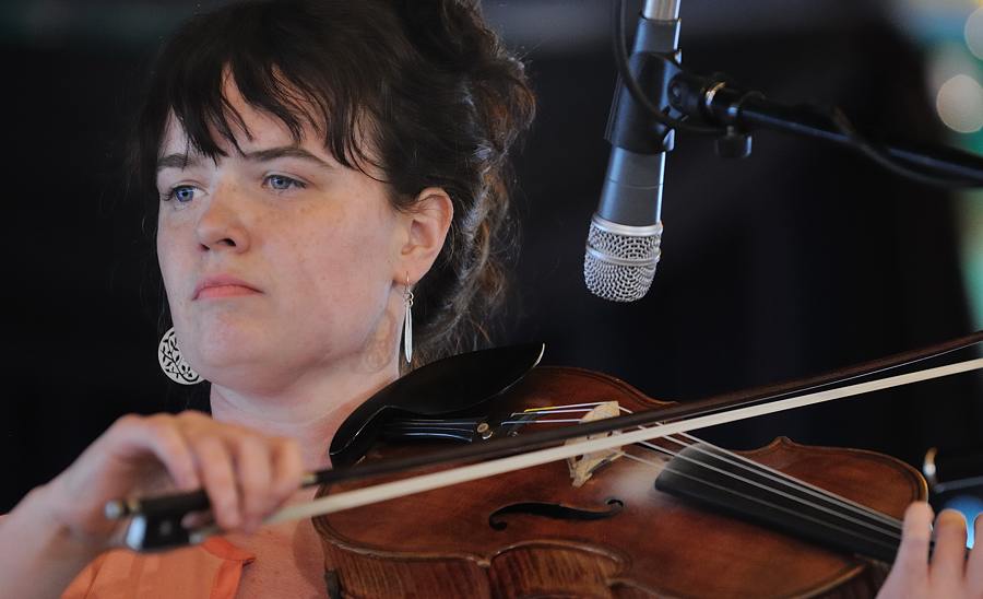 01-grumbling-rustics-D30_5007