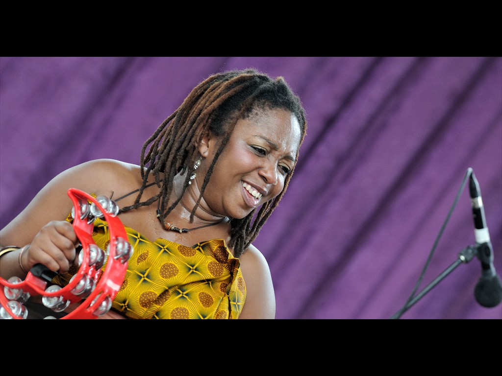 14-chiwoniso_D30_7868