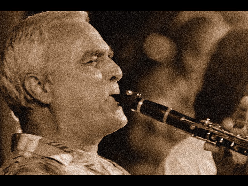 brian_earle_djug_django_D30_7173