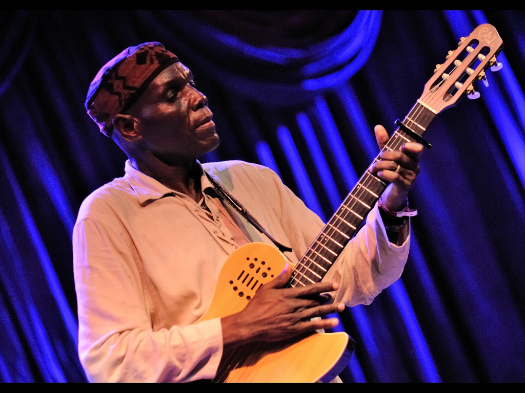 03-oliver_mtukudzi_D30_7475