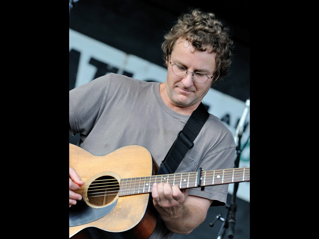 05-todd_sheaffer_railroad_earth_D30_7988