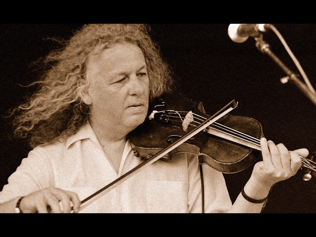 70-tim_carbone_railroad_earth_D30_7984