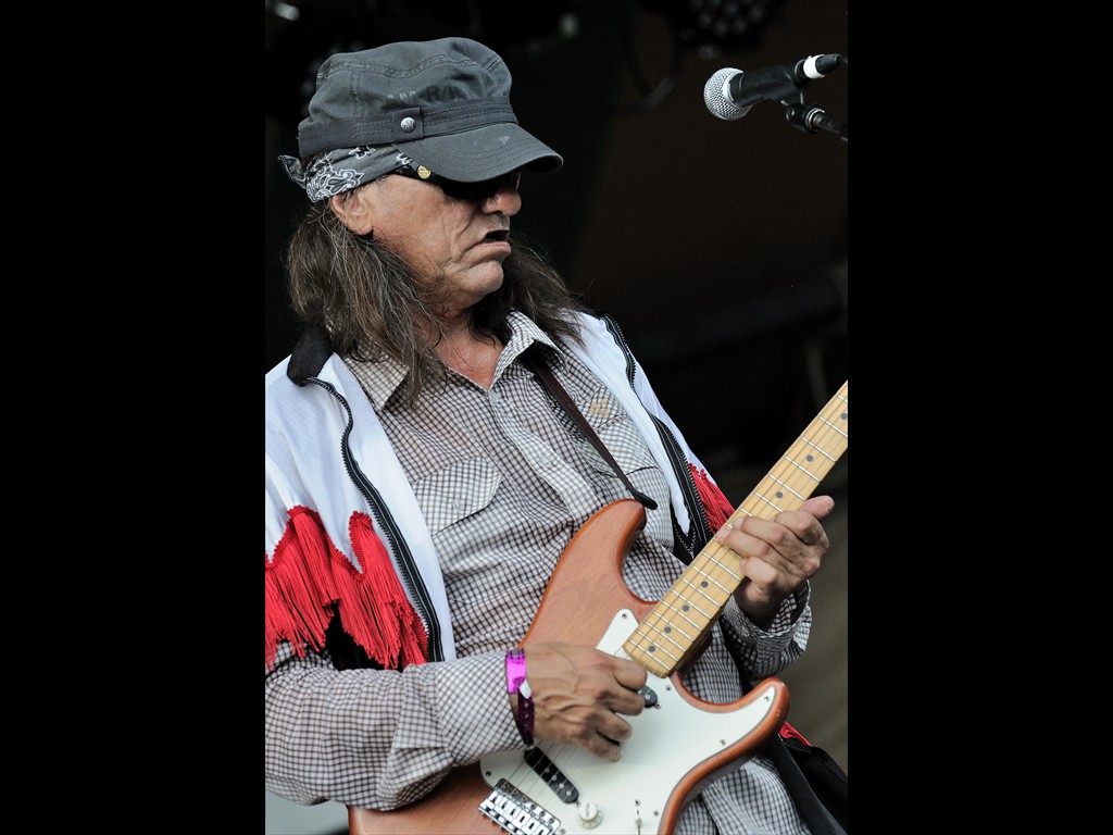 02-keith_secola_D30_7357