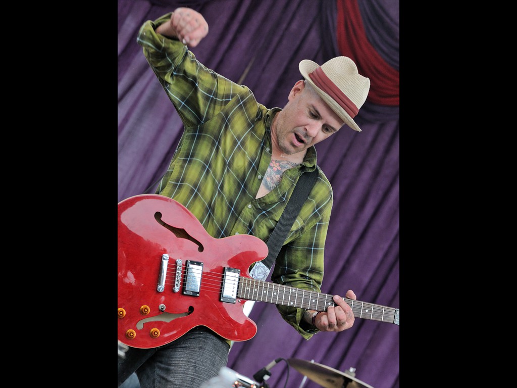 05-craig_aspen_the_believers_D30_7346