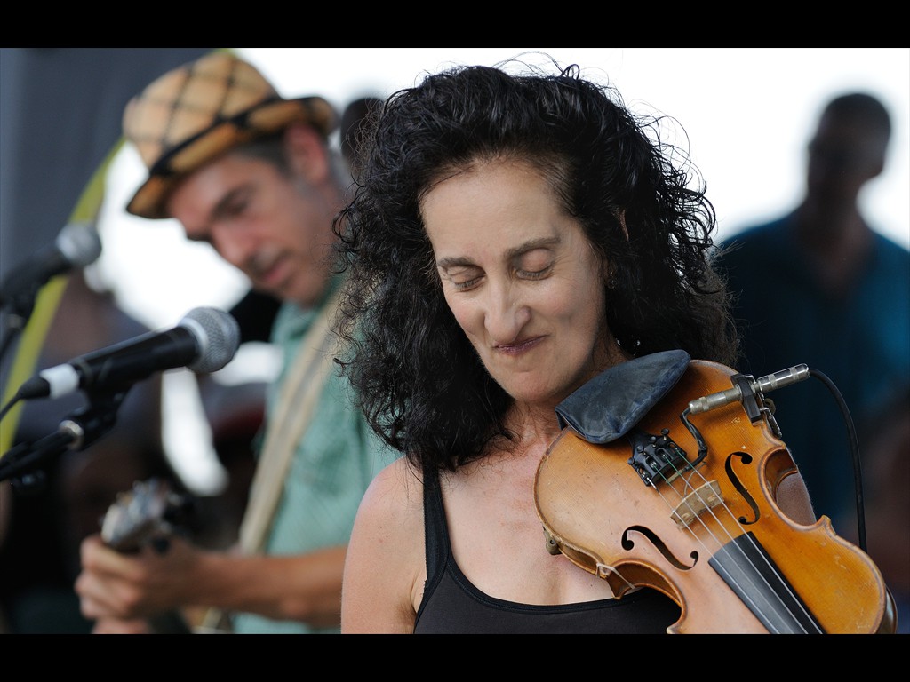 79-Judy_Hyman_The_Horseflies