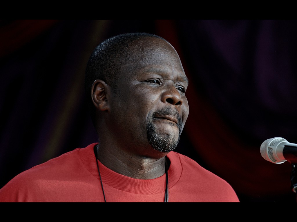 12_samite_mulondo_african_music