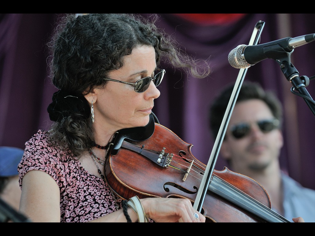 60_tara_nevins_the_heartbeats