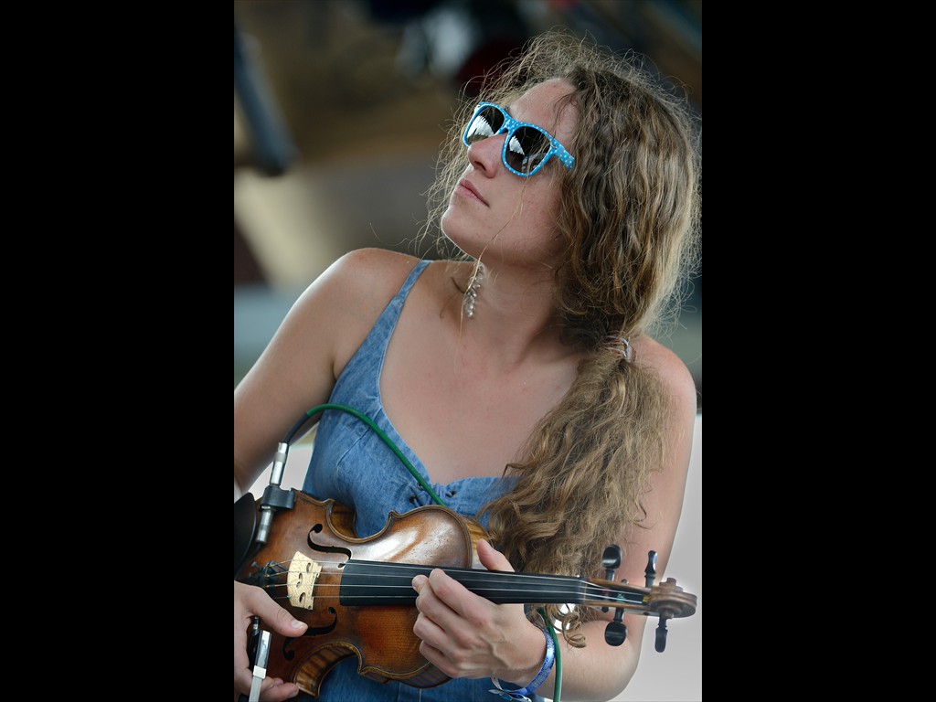 20_claire_byrne_driftwood_D80_1044