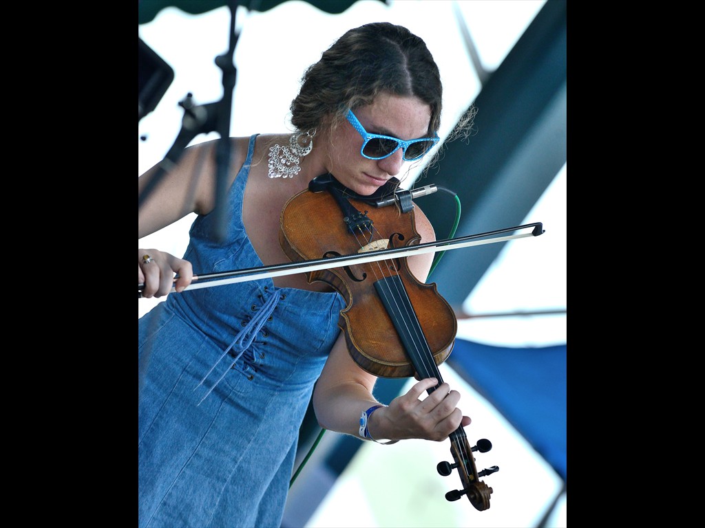 z-claire_byrne_driftwood_D80_1023