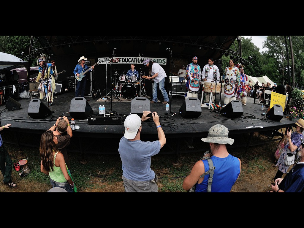 keith_secola_and_wild_band_of_indians_D30_2088