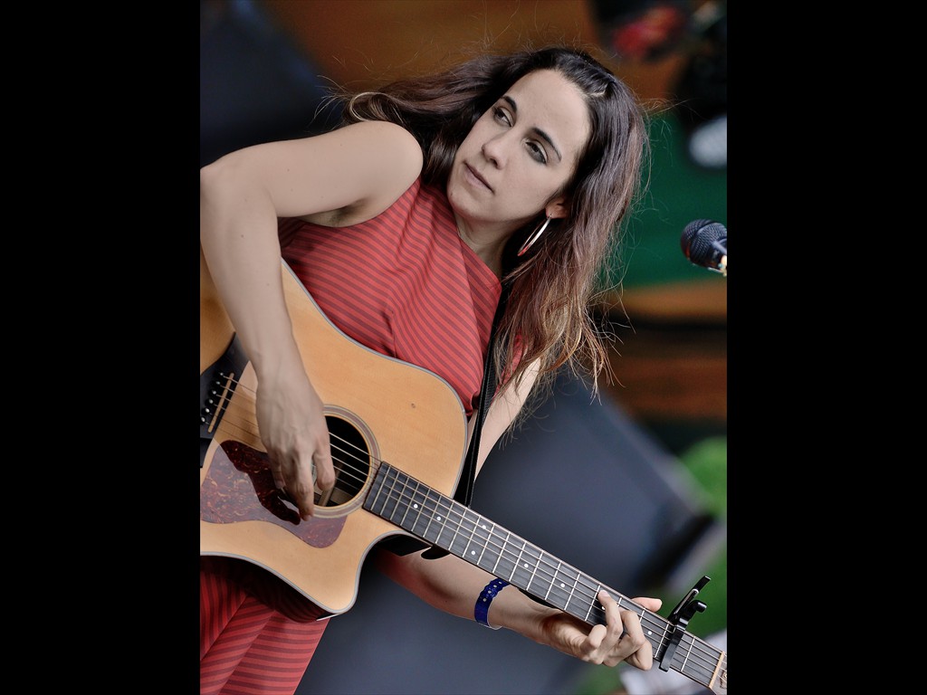 50_uniit_at_grassroots_D80_1409