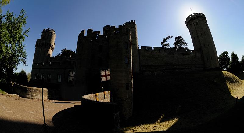 01-warwick_castle_D30_6677