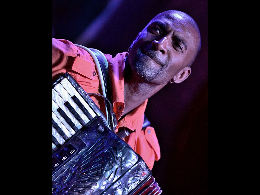 10_curley_taylor_D80_1495